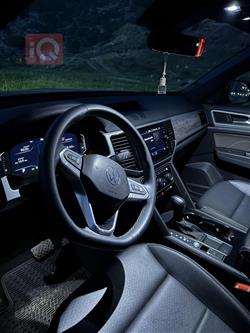 ڤۆڵکسواگن ئەتڵەس کرۆس سپۆرت